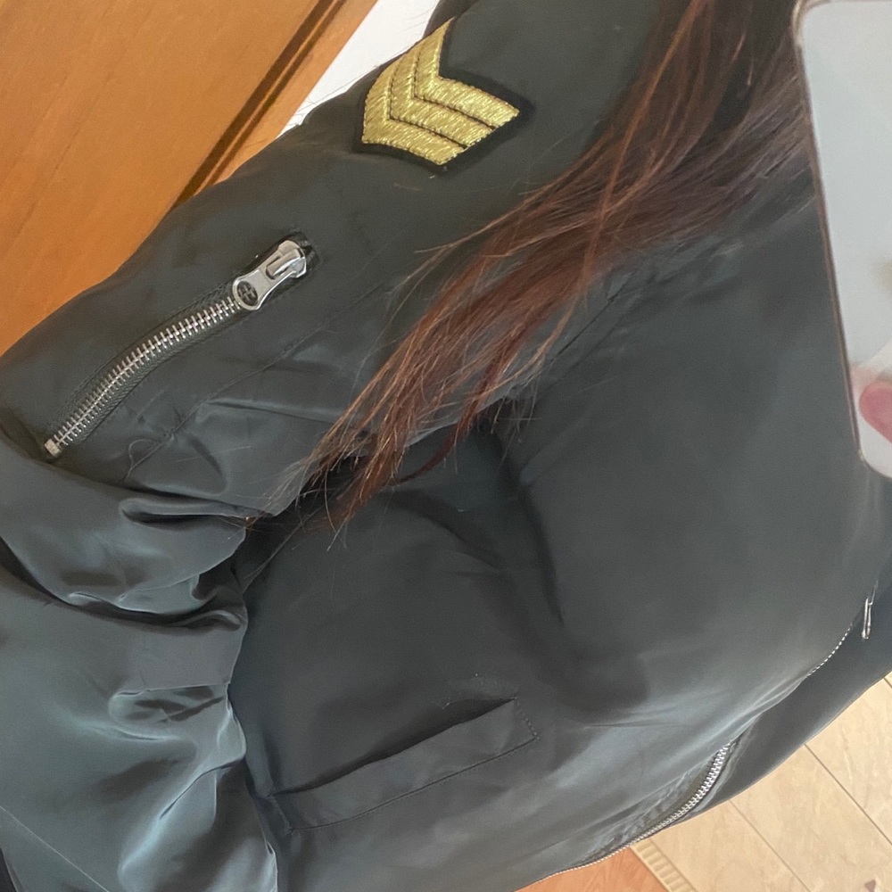 bomber jacket - Picture 2 of 3